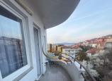Banesë me qira