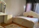 Banesë me qira